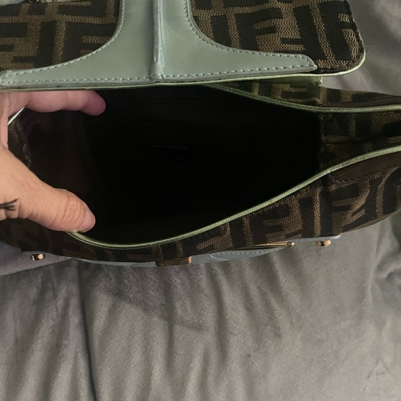 Fendi bag - Picture 5 of 12